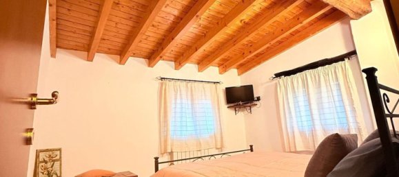 8 bedrooms House in Garlenda, Italy No. 381635 6