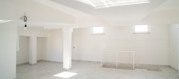 5 rooms Apartment in Frattamaggiore, Italy No. 277979 21
