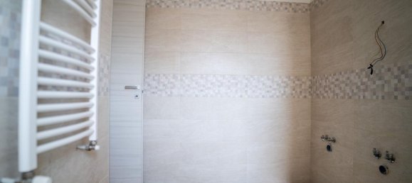 5 rooms Apartment in Frattamaggiore, Italy No. 277979 24