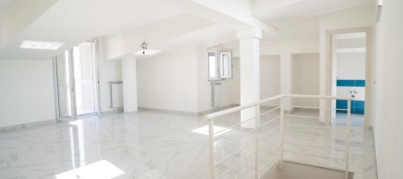 5 rooms Apartment in Frattamaggiore, Italy No. 277979 11