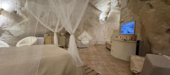 2 rooms House in Matera, Italy No. 117750 6