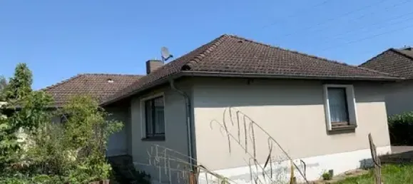 6 rooms Bungalow in Holzminden, Germany No. 288874 4