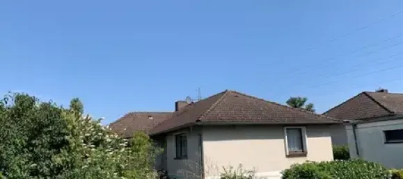 6 rooms Bungalow in Holzminden, Germany No. 288874 3