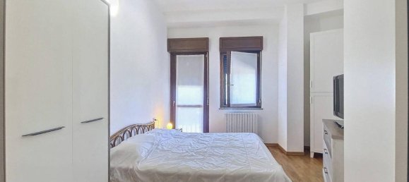 2 rooms Apartment in Limbiate, Italy No. 152448 6
