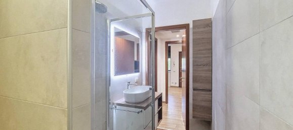 2 rooms Apartment in Limbiate, Italy No. 152448 11