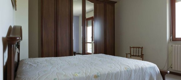 3 rooms Apartment in Macerata, Italy No. 294869 14