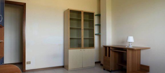 3 rooms Apartment in Macerata, Italy No. 294869 12