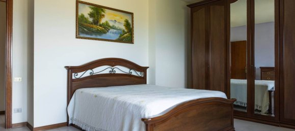 3 rooms Apartment in Macerata, Italy No. 294869 15