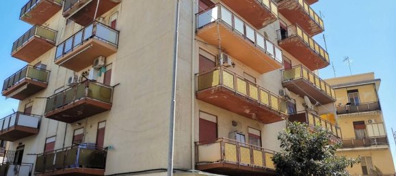 3غرفة شقة في Messina, Italy رقم 68107 2