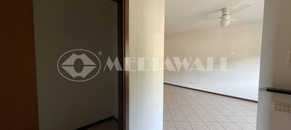 4 rooms House in Pordenone, Italy No. 98890 3