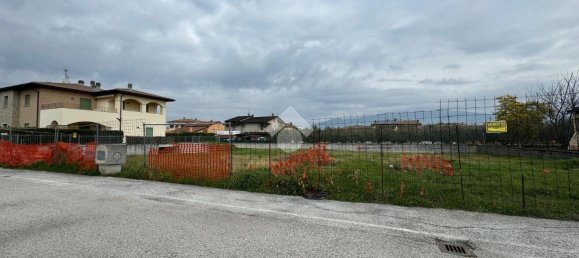 710m² Land in Cannara, Italy No. 153731 10