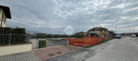 710m² Land in Cannara, Italy No. 153731 3