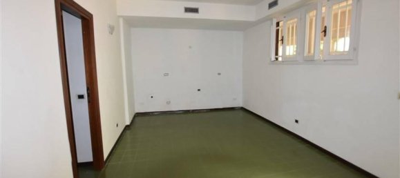 2 rooms Apartment in Sassari, Italy No. 33769 7