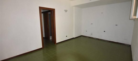 2 rooms Apartment in Sassari, Italy No. 33769 8