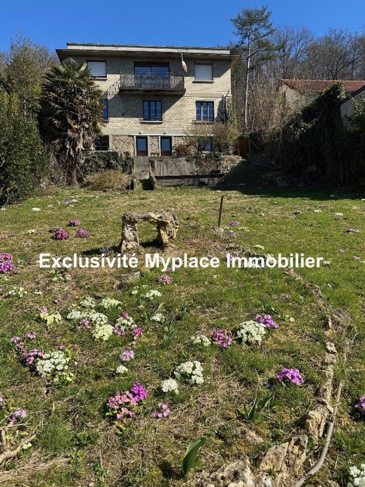 7 bedrooms Villa in Buc, France No. 128820