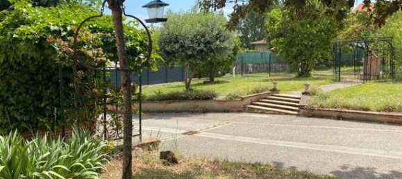 3 bedrooms House in Bressols, France No. 363925 4