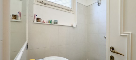 6 rooms Apartment in Florence, Italy No. 190434 16