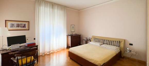 6 rooms Apartment in Florence, Italy No. 190434 11