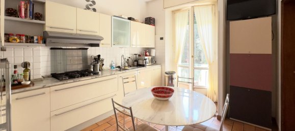 6 rooms Apartment in Florence, Italy No. 190434 8