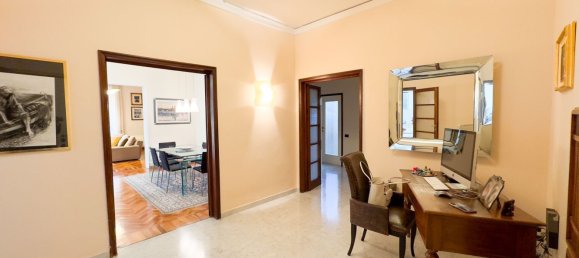 6 rooms Apartment in Florence, Italy No. 190434 9