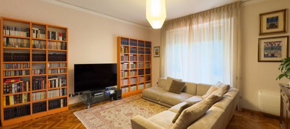 6 rooms Apartment in Florence, Italy No. 190434 4