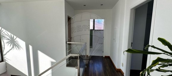 4 bedrooms House in Montenegro, Portugal No. 27291 8