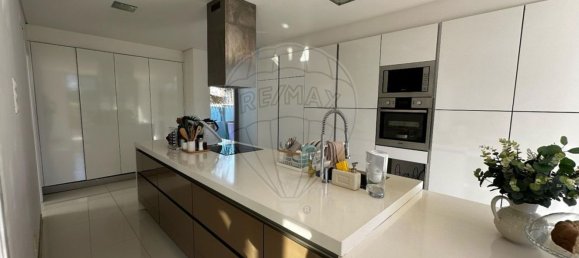 4 bedrooms House in Montenegro, Portugal No. 27291 18