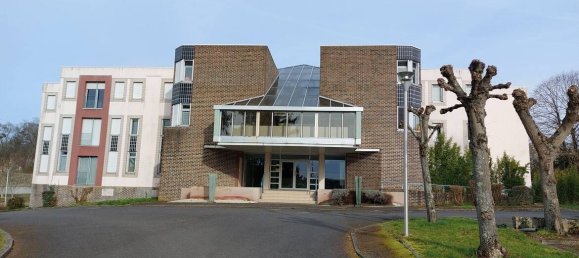 3 bedrooms Apartment in Montargis, France No. 78511 3