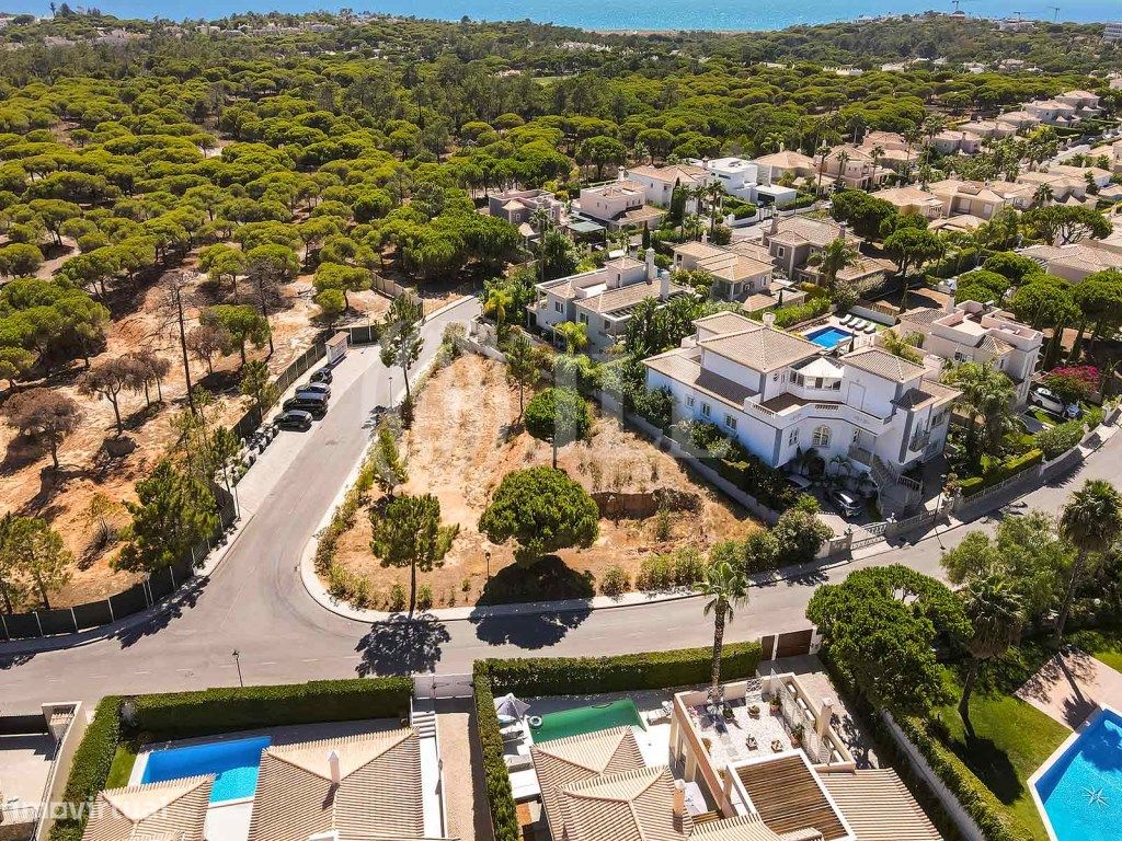 1260m² Land in Almancil, Portugal No. 67844