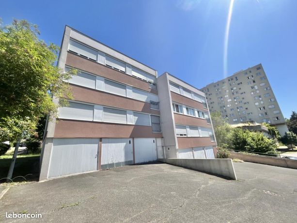 3 غرف نوم شقة في Bagnolet, France رقم 314935