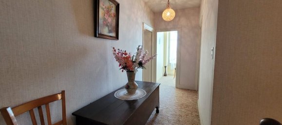 4 Schlafzimmer Haus in Chateaumeillant, France, Nr. 75390 15