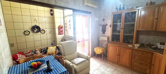 Apartamento de 4 habitaciónes en Foggia, Italy No. 173000 5