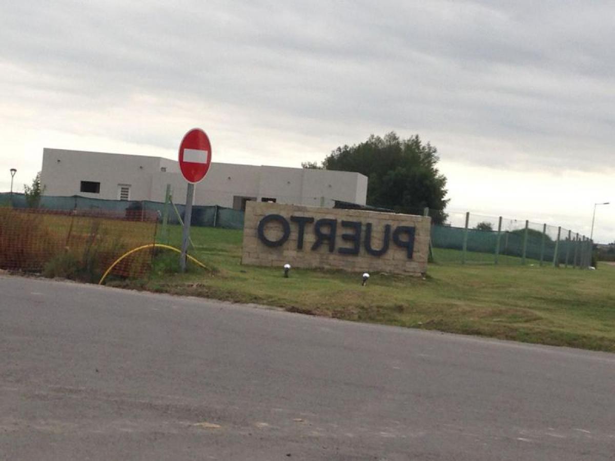  قطعة أرض في Escobar, Argentina رقم 117843