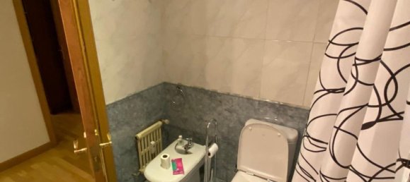 Apartamento de 3 dormitorios en Madrid, Spain No. 171792 22