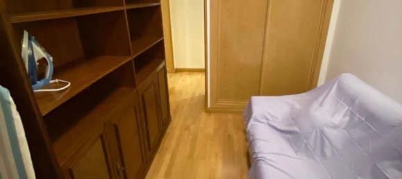 Apartamento de 3 dormitorios en Madrid, Spain No. 171792 19