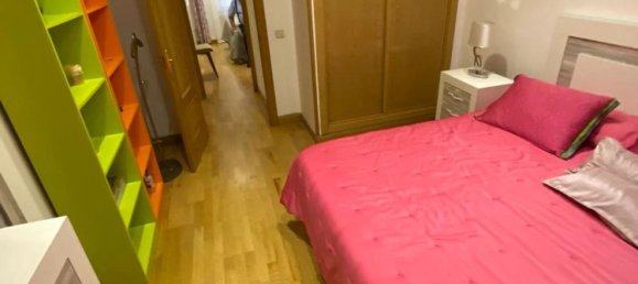 Apartamento de 3 dormitorios en Madrid, Spain No. 171792 17