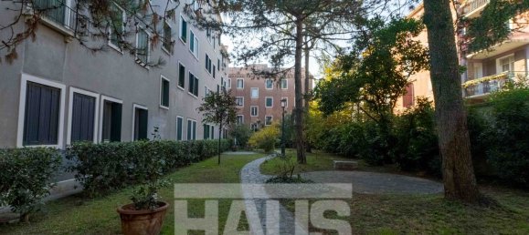 3 rooms Apartment in Venice, Italy No. 126235 19