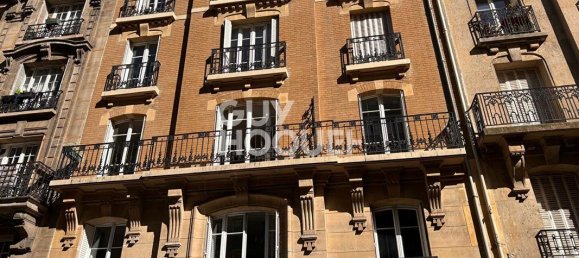 Apartamento de 1 dormitorio en Paris, France No. 174698 5