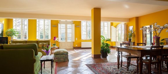 4 bedrooms Villa in Lucca, Italy No. 229143 12