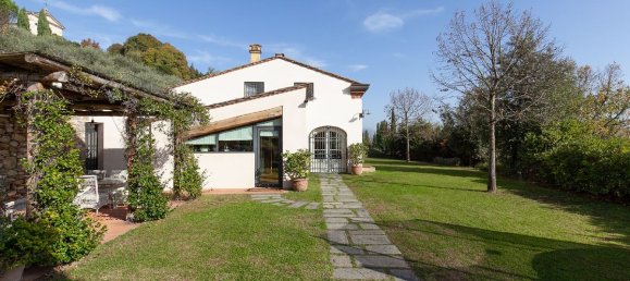 4 bedrooms Villa in Lucca, Italy No. 229143 29