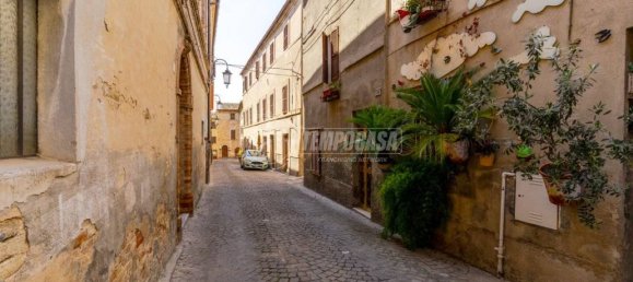 2 Schlafzimmer Haus in Monte San Giusto, Italy, Nr. 87116 11