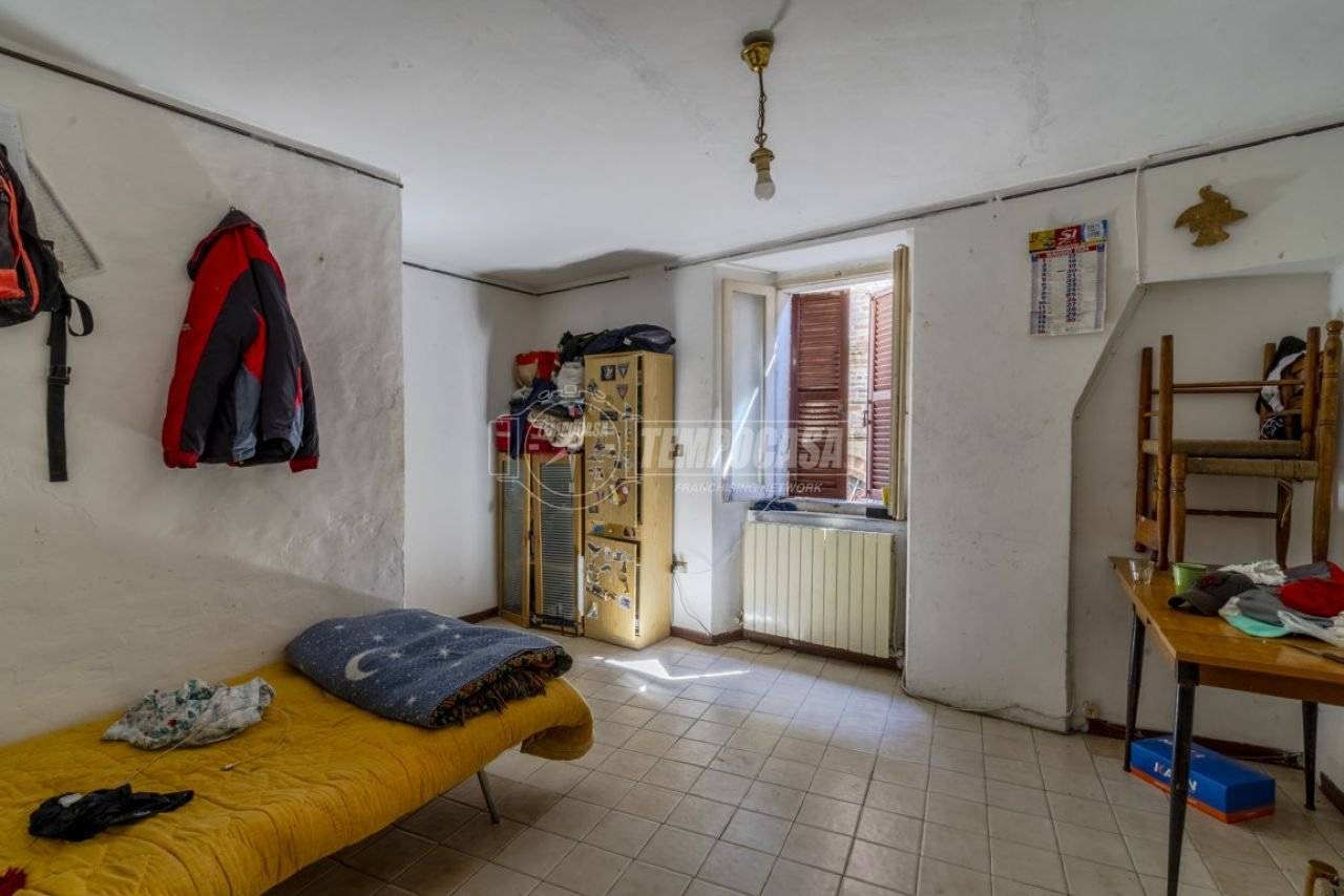 2 Schlafzimmer Haus in Monte San Giusto, Italy, Nr. 87116