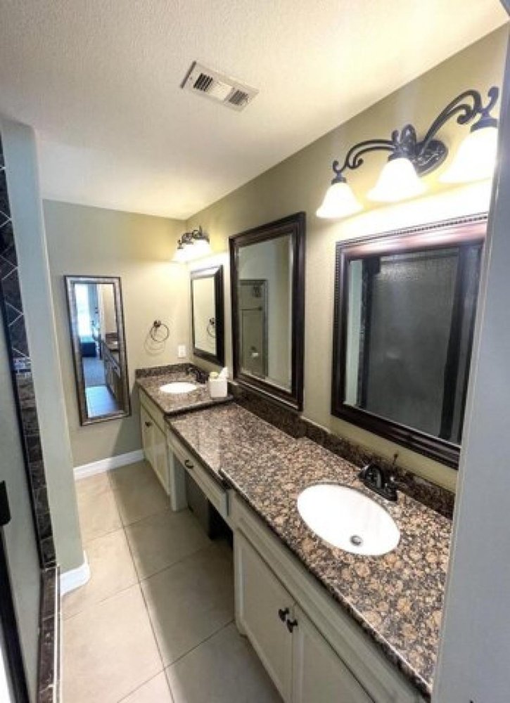 4 bedrooms House in Sugar Land, USA No. 377325