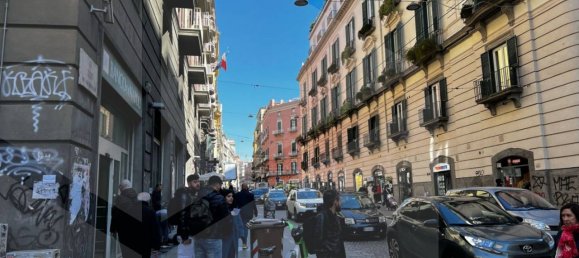 1غرفة مستودع في Naples, Italy رقم 25533 13