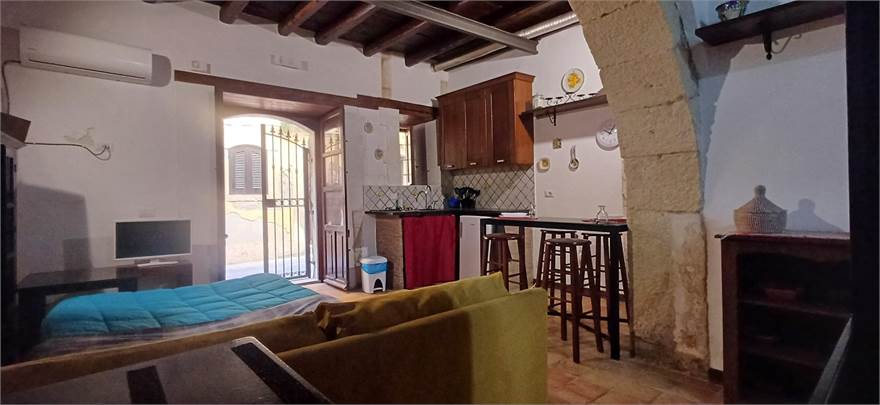 Квартира с 1 спальней в Сиракузы, Италия № 250494