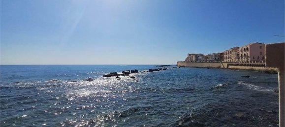 Квартира с 1 спальней в Сиракузы, Италия № 250494 3