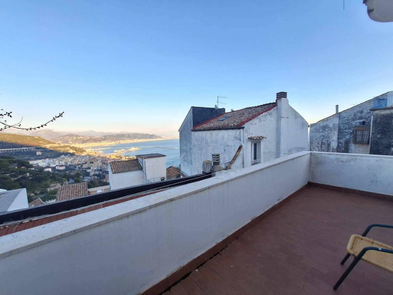 7 rooms Apartment in Vietri sul Mare, Italy No. 33755