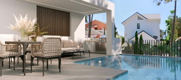 5 bedrooms House in Marbella, Spain No. 154512 2