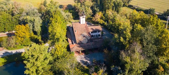 5 Schlafzimmer Villa in Marmirolo, Italy, Nr. 16044 2