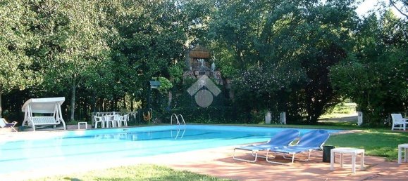5 Schlafzimmer Villa in Marmirolo, Italy, Nr. 16044 11